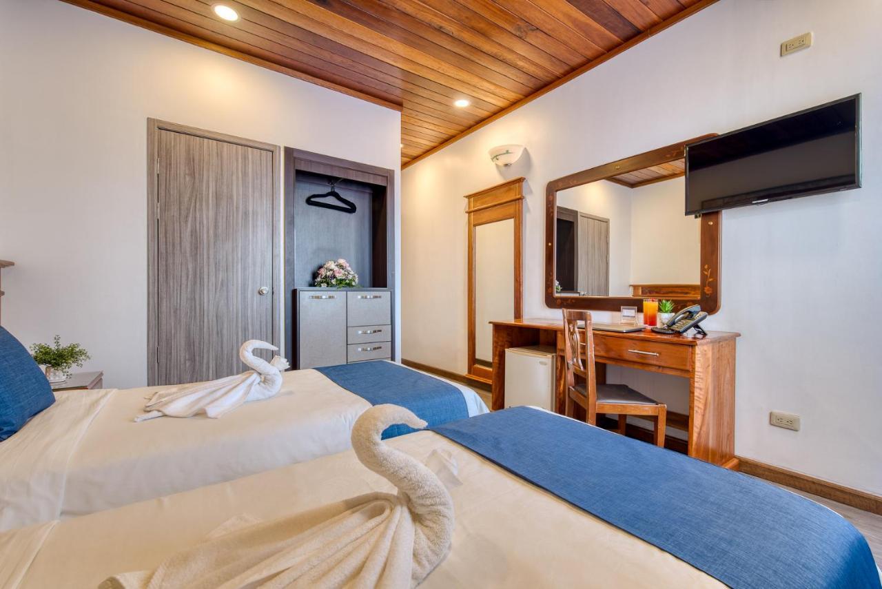 Swans Cay Hotel Bocas Town Dış mekan fotoğraf