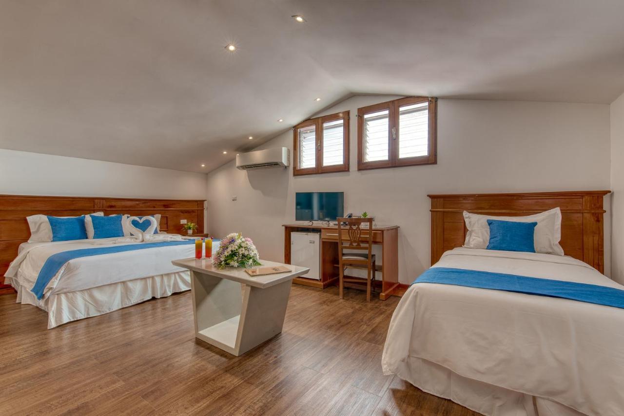 Swans Cay Hotel Bocas Town Dış mekan fotoğraf