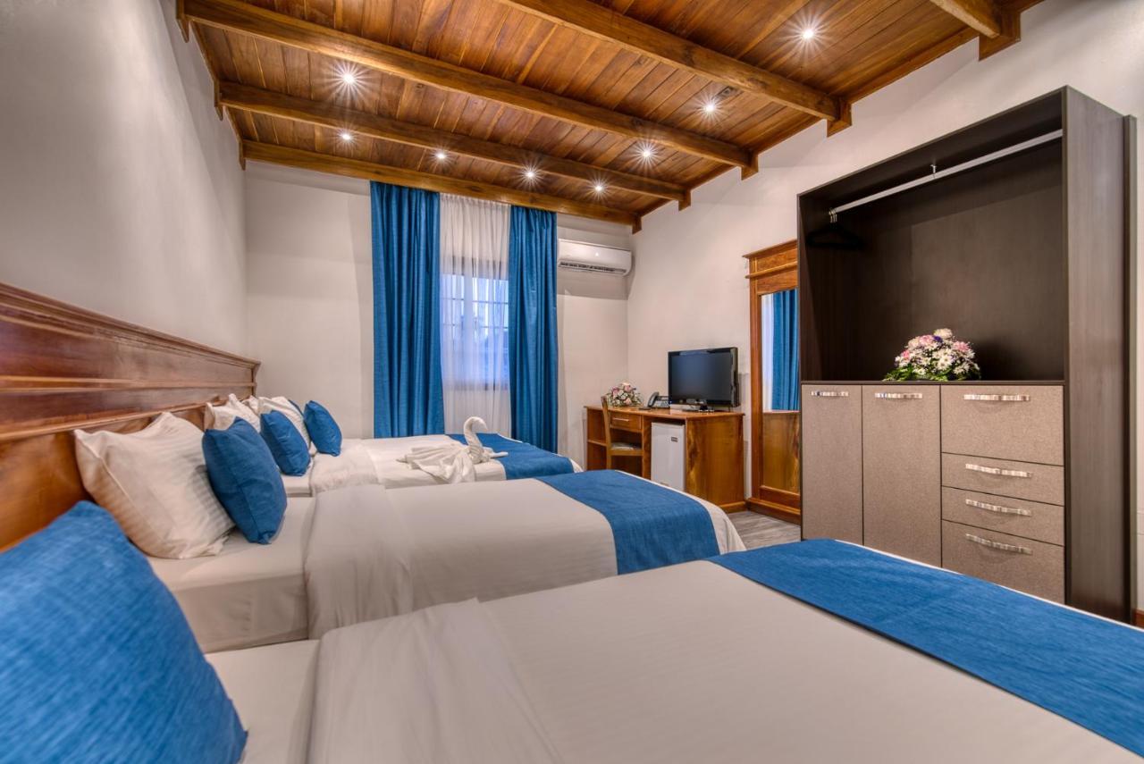 Swans Cay Hotel Bocas Town Dış mekan fotoğraf