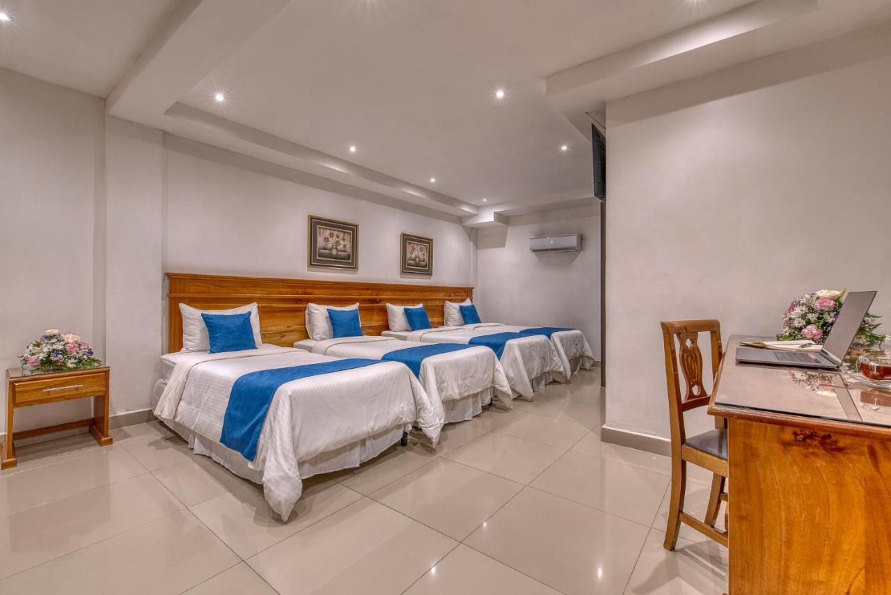 Swans Cay Hotel Bocas Town Dış mekan fotoğraf
