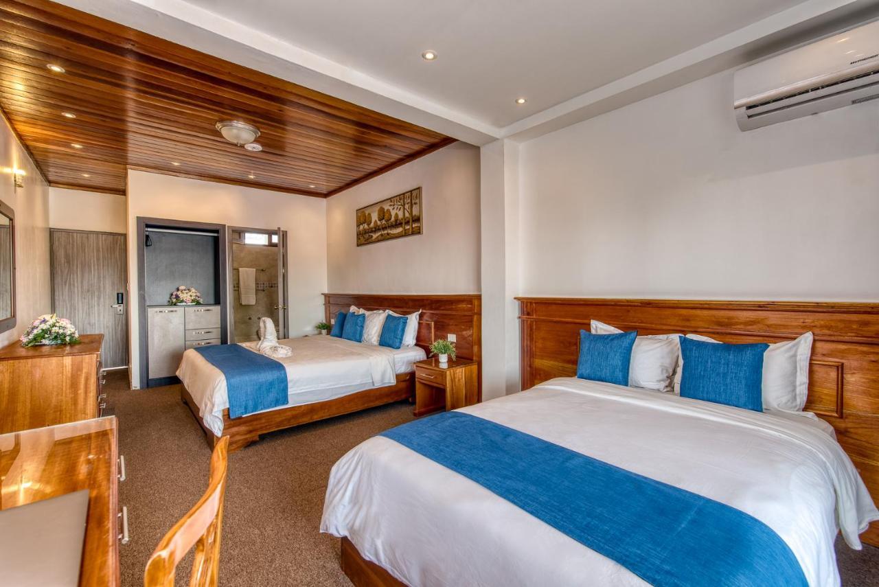 Swans Cay Hotel Bocas Town Dış mekan fotoğraf