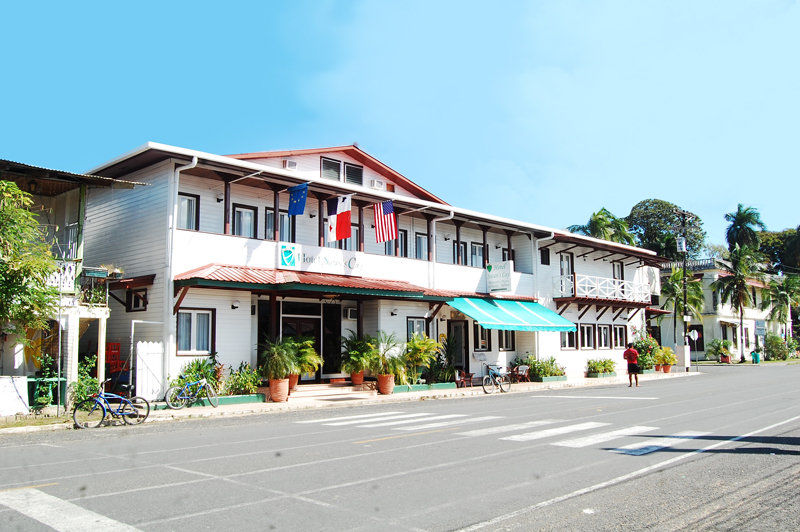 Swans Cay Hotel Bocas Town Dış mekan fotoğraf