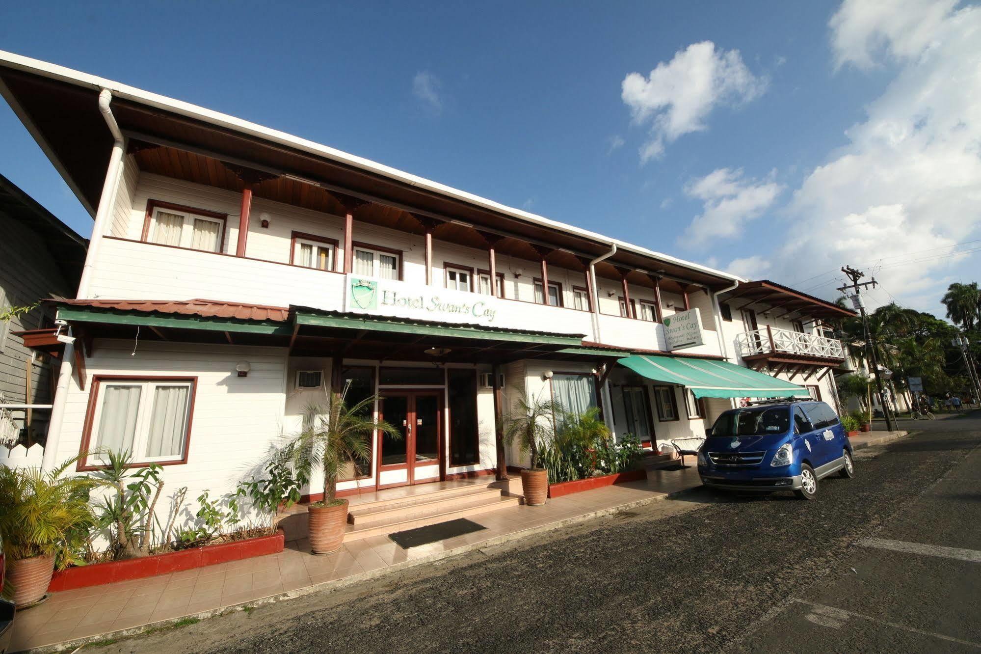 Swans Cay Hotel Bocas Town Dış mekan fotoğraf