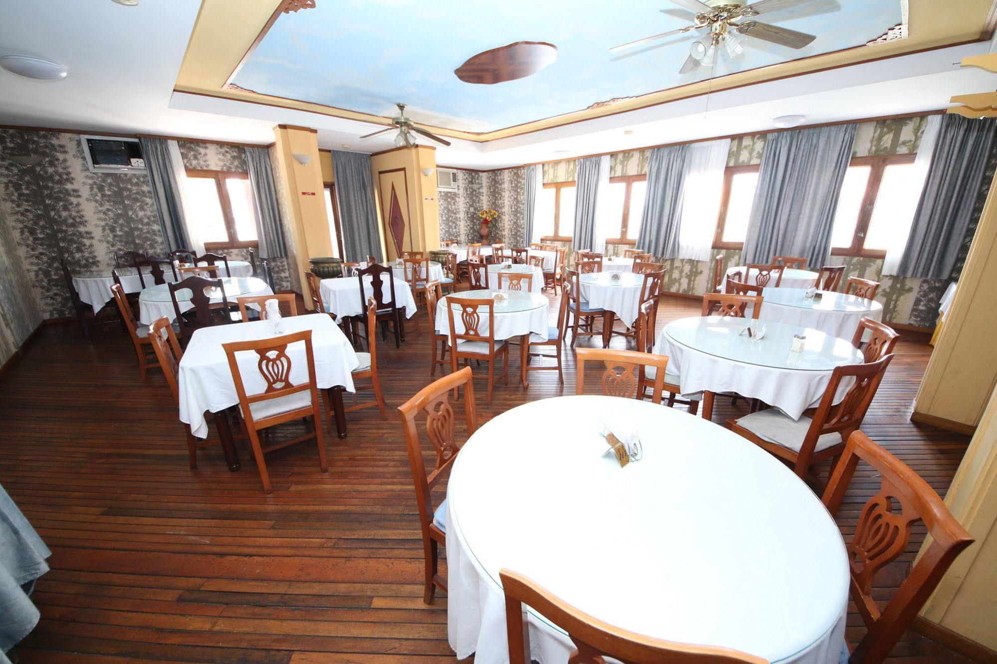 Swans Cay Hotel Bocas Town Dış mekan fotoğraf